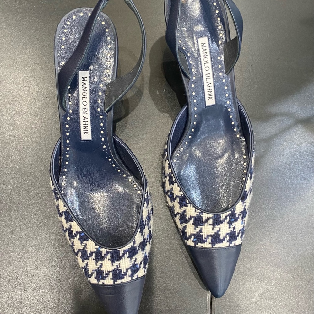 Manolo Blahnik Navy and White Houndstooth Pointed Slingback Heels